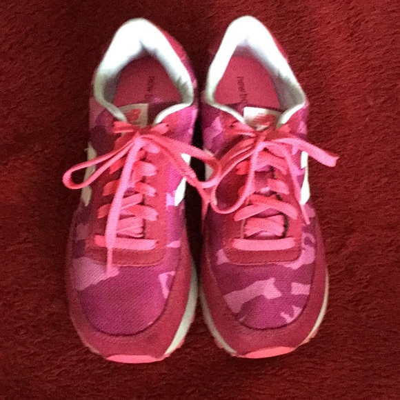 new balance 490 women camo